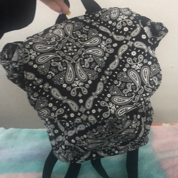 Pink backpack - Picture 2 of 3